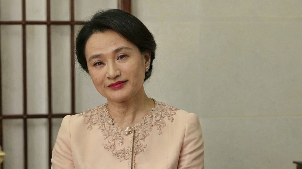 娱乐吃瓜酱中的奇幻修仙之旅引发表情包大战明星关系变调